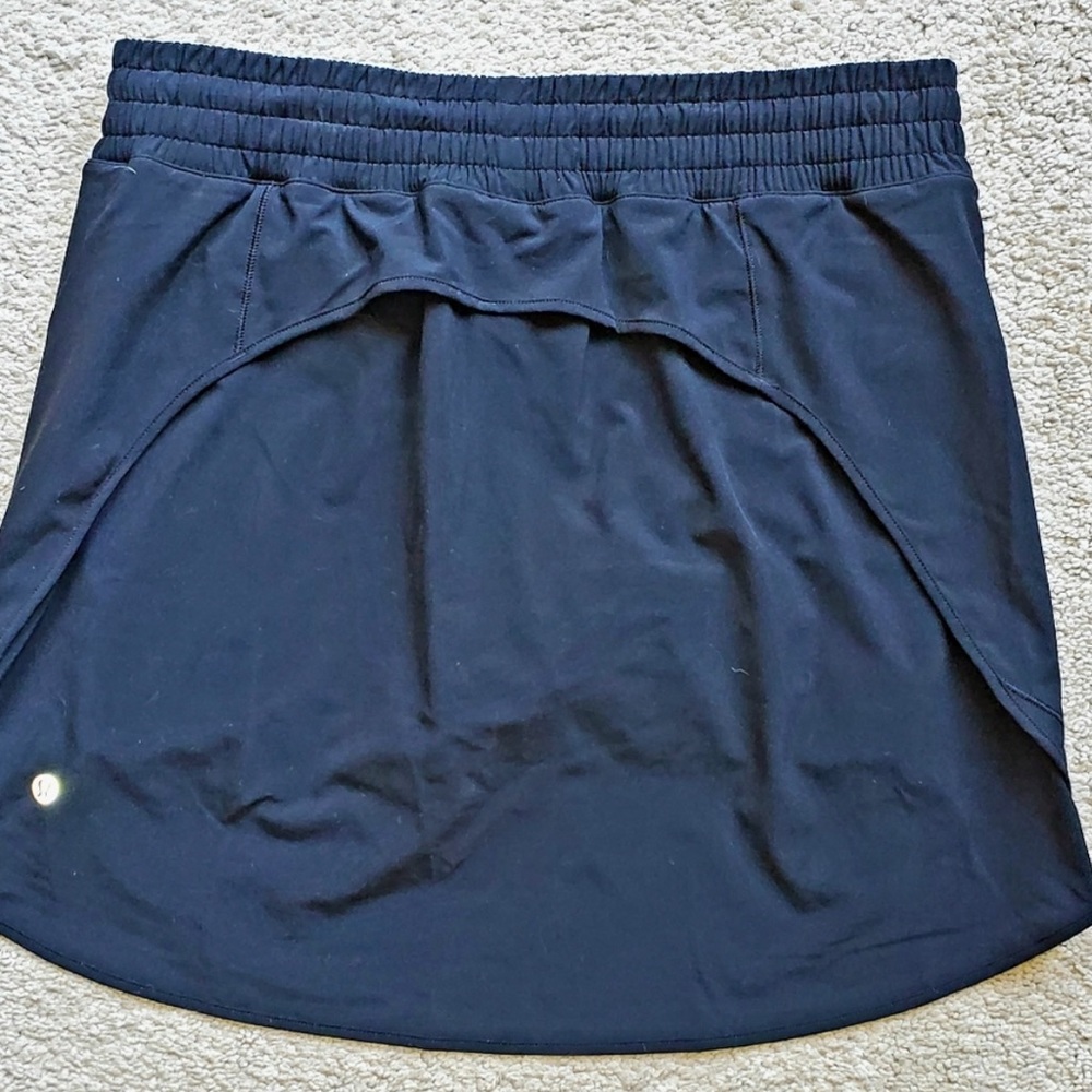 Lululemon Hotty Hot High-Rise Skirt * Navy